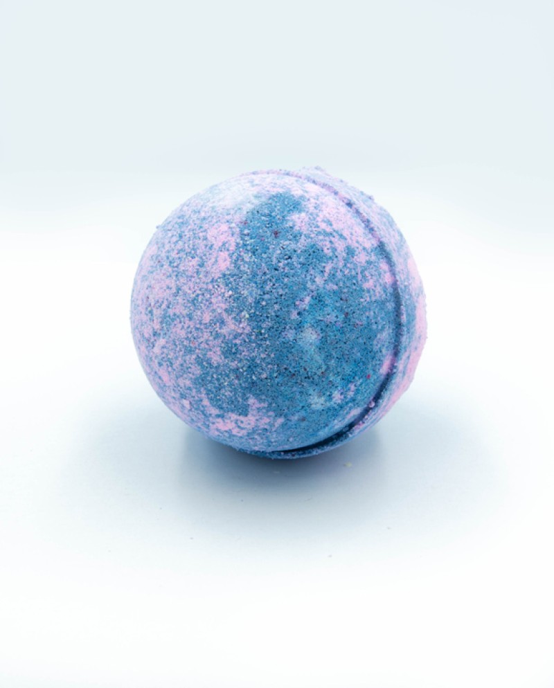 Yorkshire Violet jumbo bath bomb